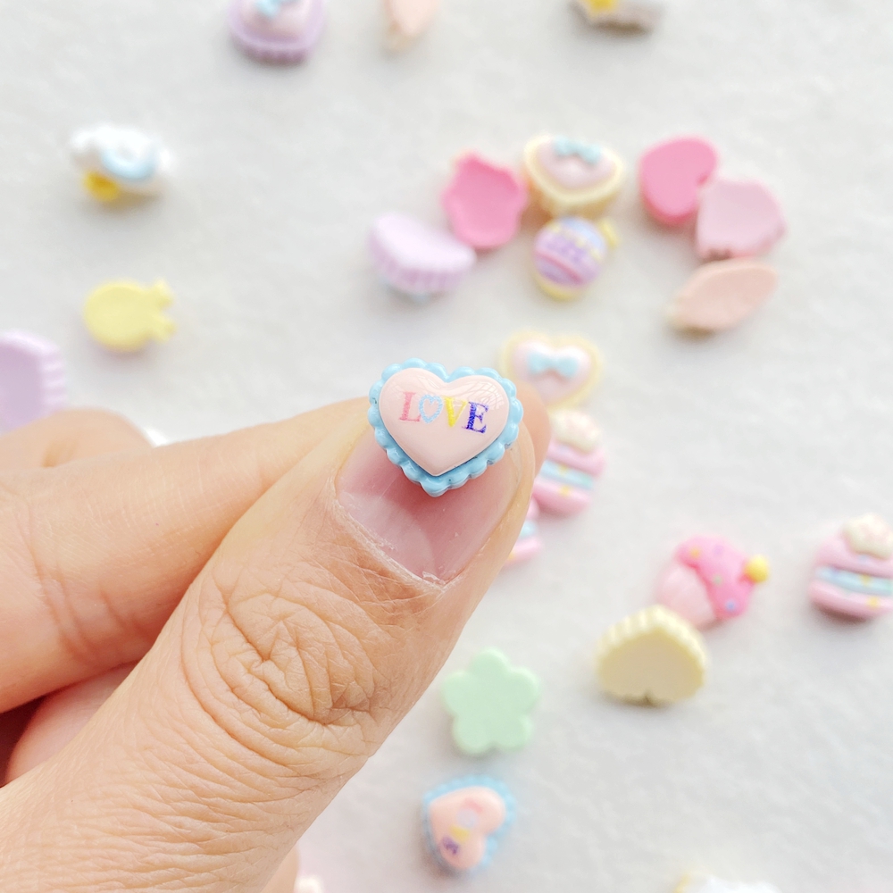 30pcs Resin Colorful 3D Cute S – обзор и цена Nail Art Strawberry