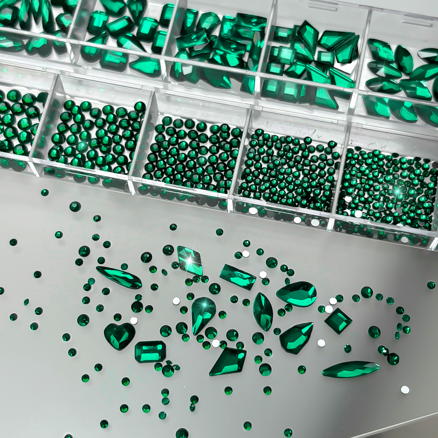 12Grids 3D Emerald Green Nail  – обзор и цена Nail Art Emerald Green