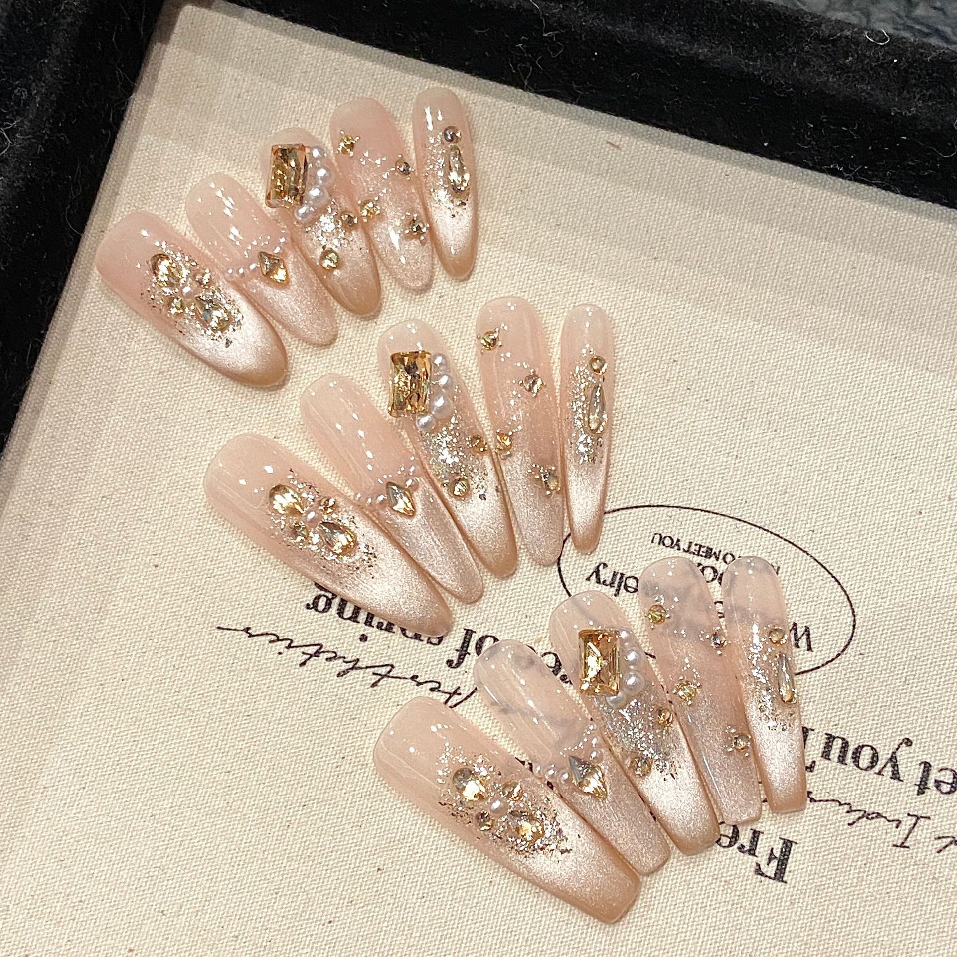 Handmade Nude Press on Nails C – обзор и цена Nail Art Full Cat Eye