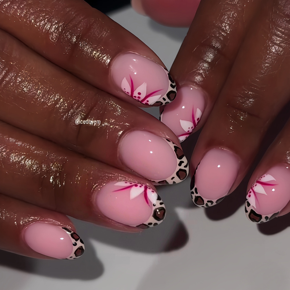 Short long fake nails for wome – обзор и цена Nail Art Leopard
