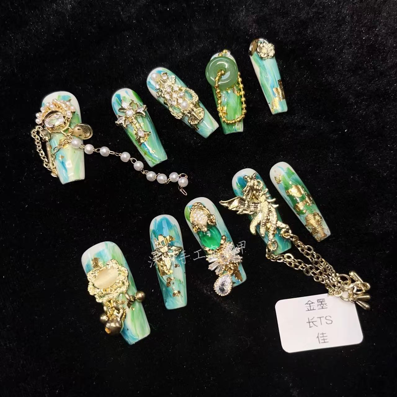 Luxury Emerald Green Press On  – обзор и цена Nail Art Emerald Green