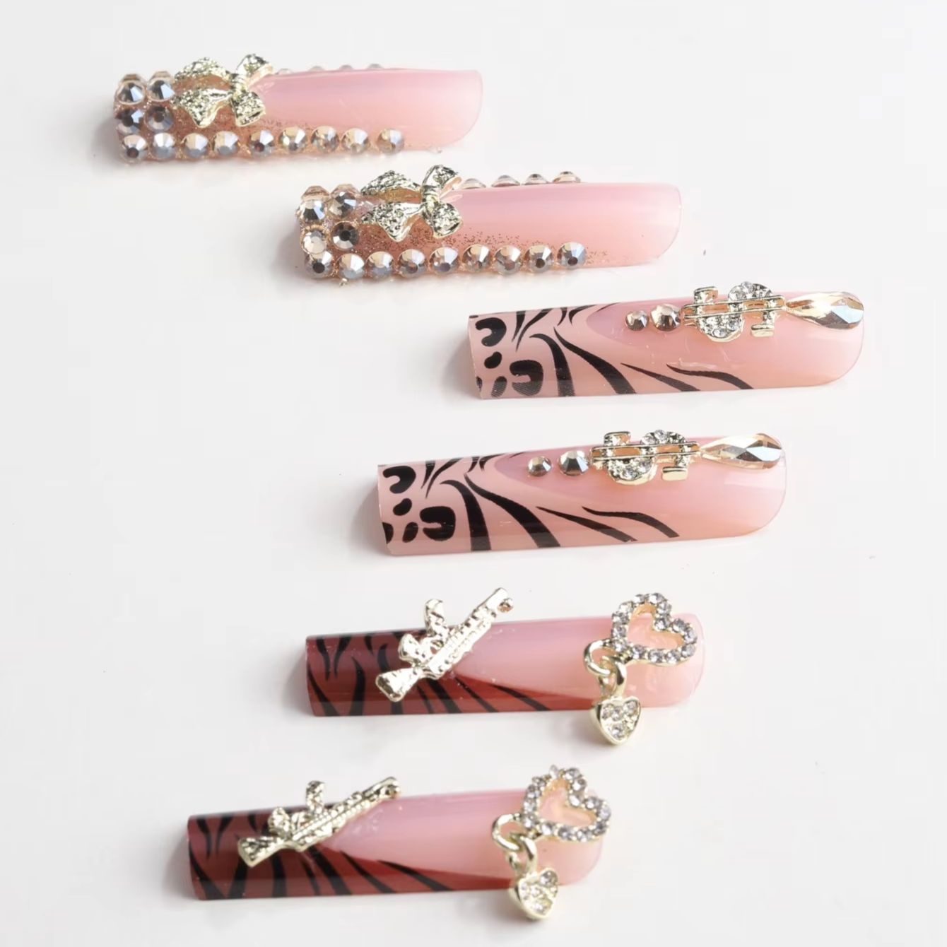 24pcs Pink Creative inlaid leo – обзор и цена Nail Art Leopard