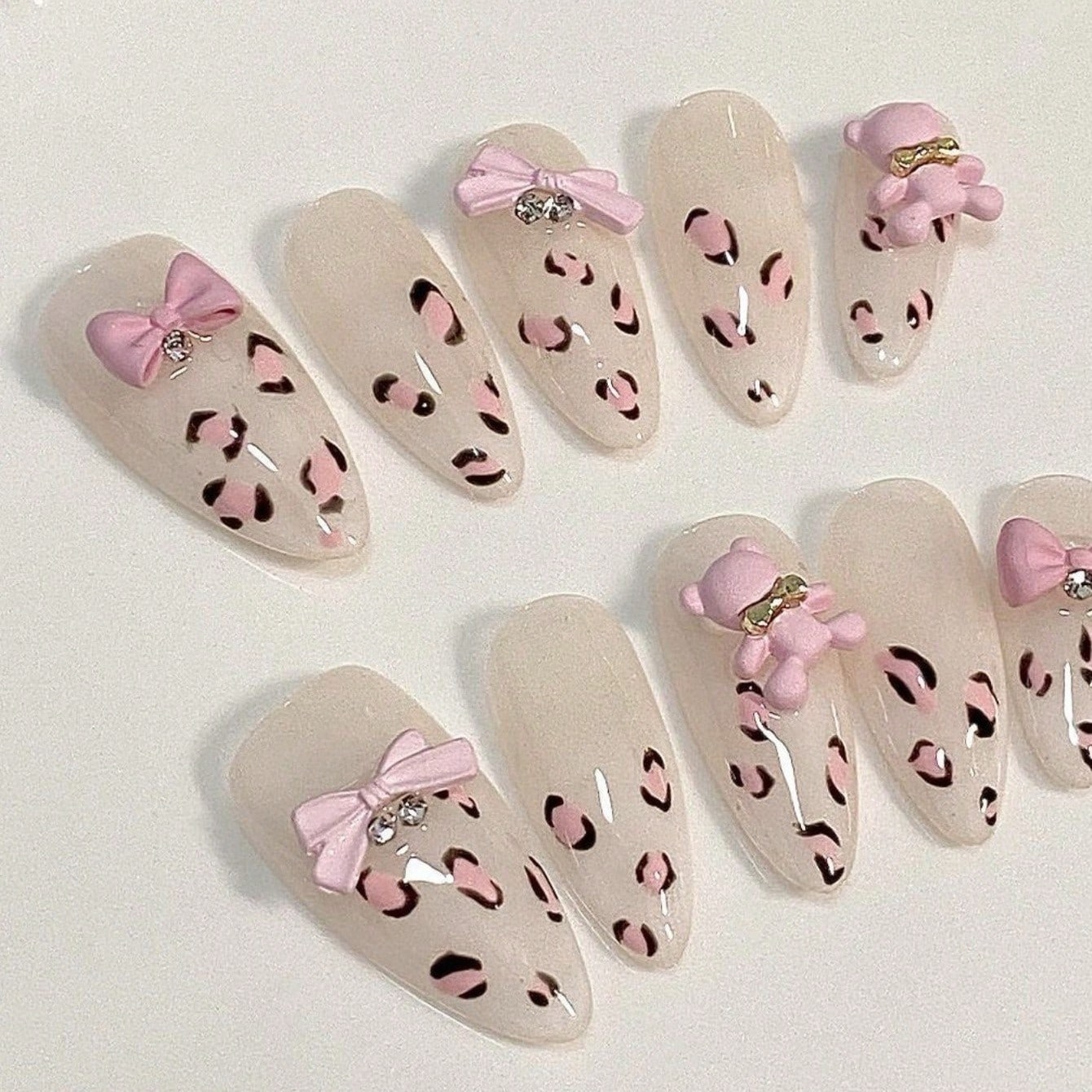 10pcs pure hand pressed almond – обзор и цена Nail Art Leopard