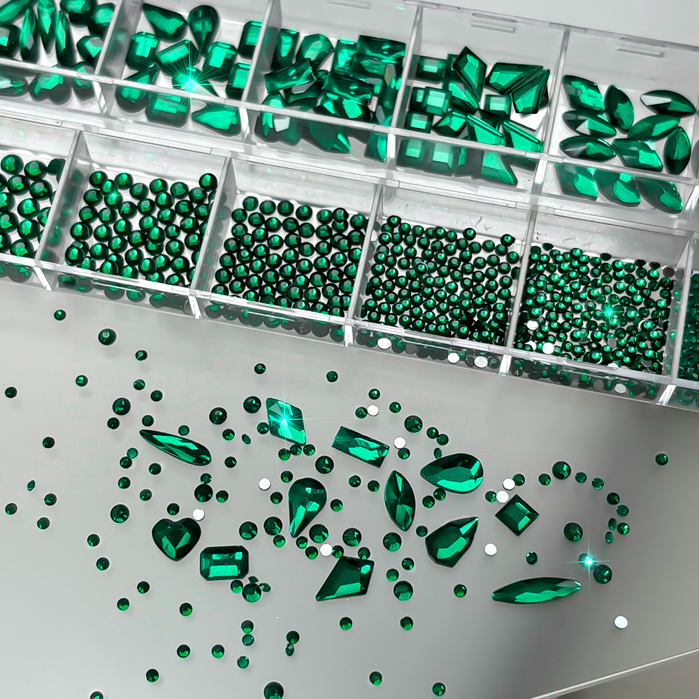 12Grids 3D Sparkle Emerald Gre – обзор и цена Nail Art Emerald Green